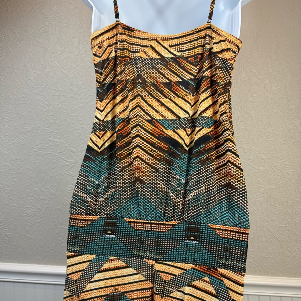 Veronica M Chevron Patterned Maxi Dress Size Medium - Picture 5 of 10